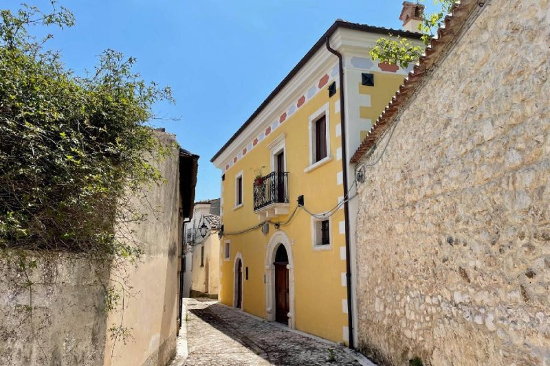 Apartment for sale in Abruzzo under € 45,000
