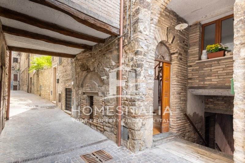 homes for sale in Umbria under € 80,000