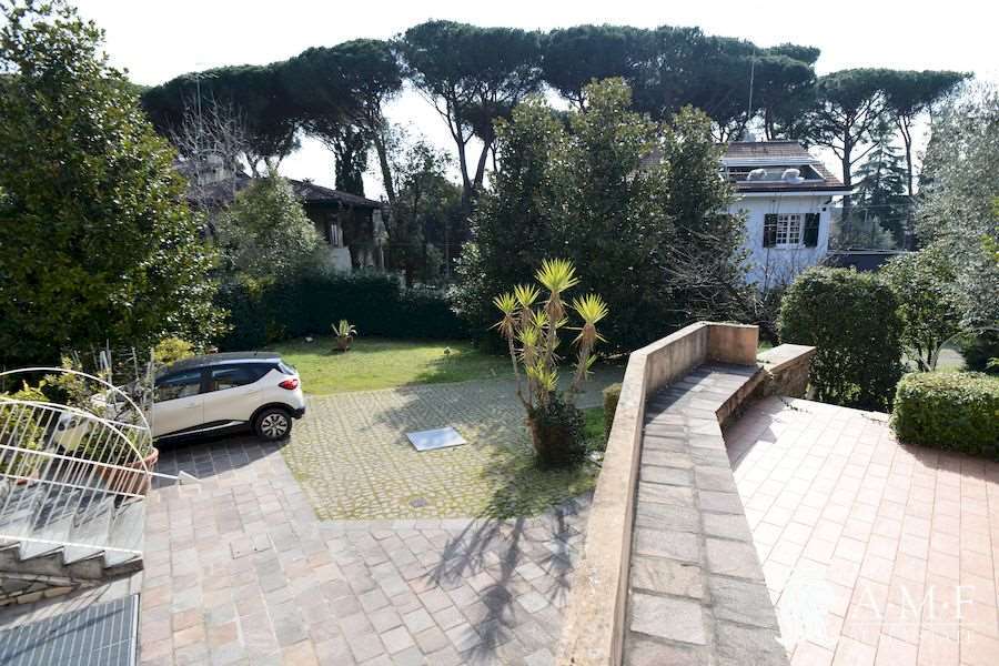 Villa in vendita 6 Stanze da letto a Montecatini-terme