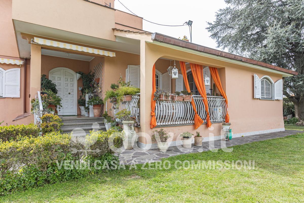 Villa in vendita 6 Stanze da letto a Albano Laziale