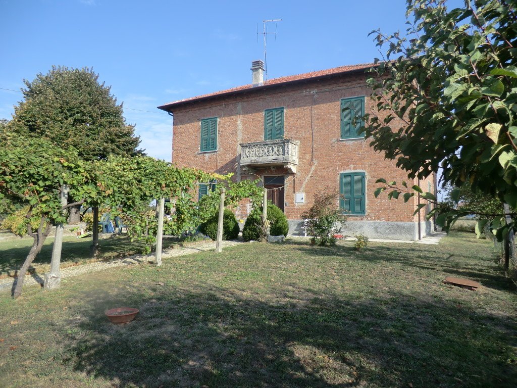 Villa in vendita 6 Stanze da letto a Basaluzzo