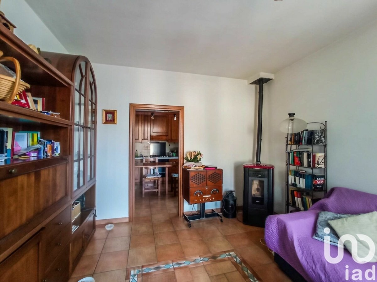 Casa in vendita 7 Stanze da letto a Castelfranco Piandiscò