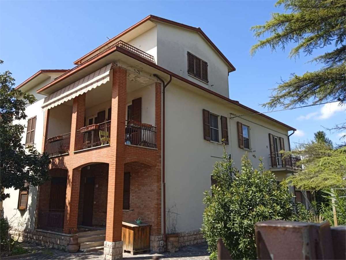 Casa indipendente in vendita a Bastia Umbra