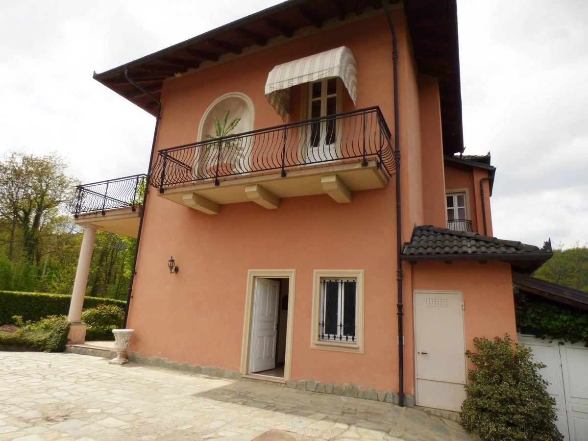 Villa in vendita 4 Stanze da letto a Peveragno