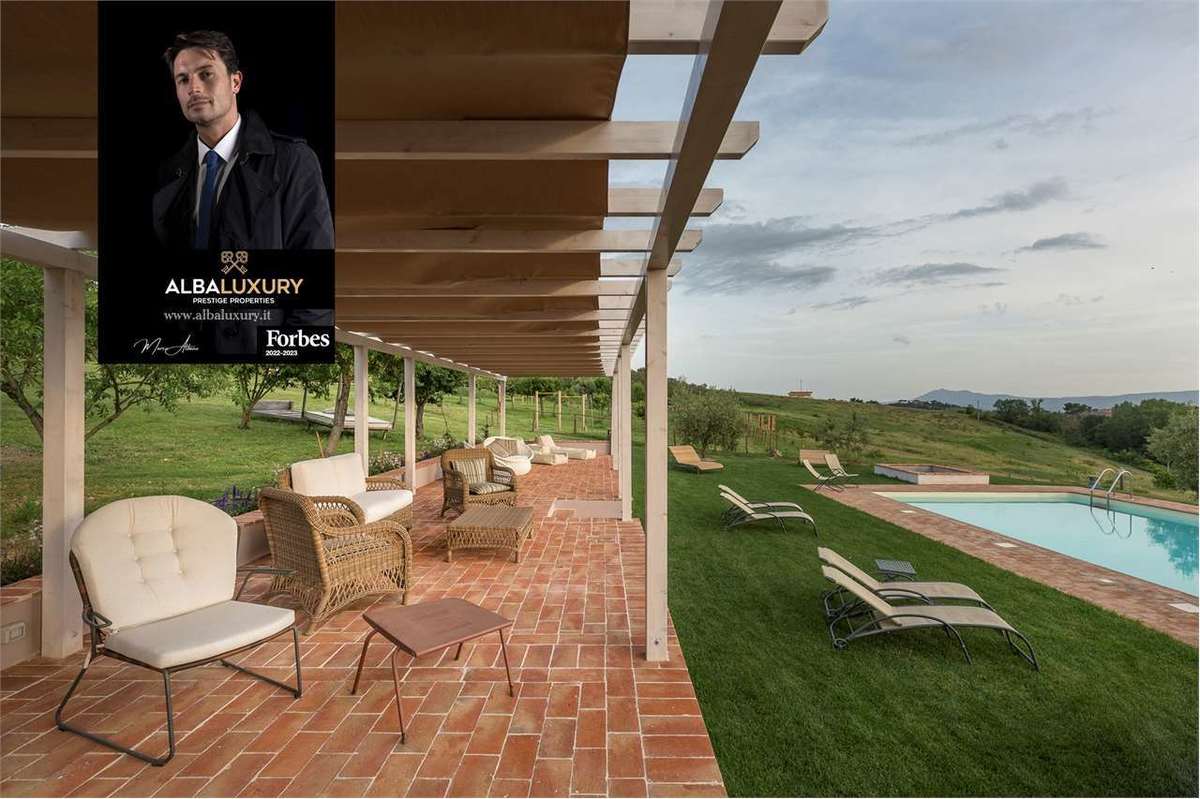 Villa in vendita 16 Stanze da letto a Perugia