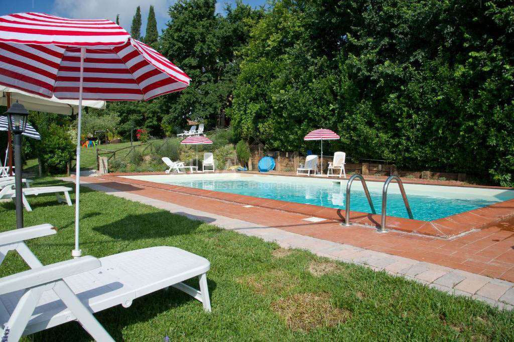 Villa in vendita 11 Stanze da letto a Castiglione Del Lago