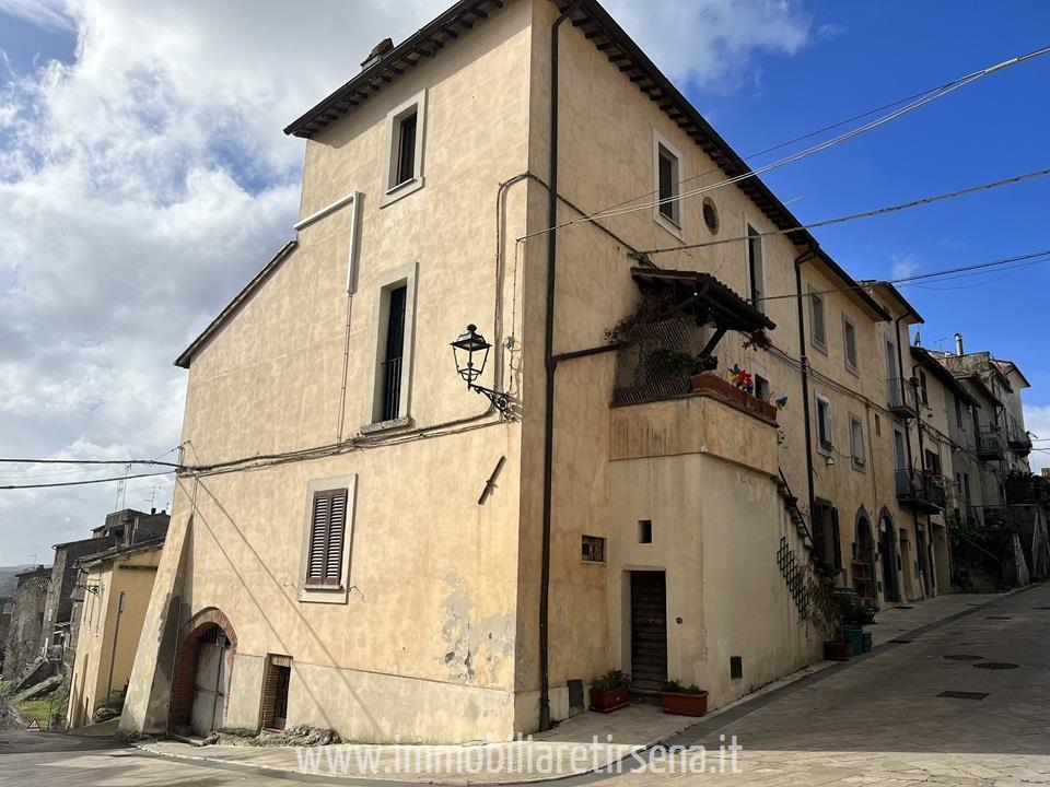 Appartamento in vendita 3 Stanze da letto a Castiglione In Teverina