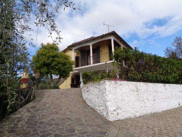 Villa in vendita 4 Stanze da letto a Civitella In Val Di Chiana