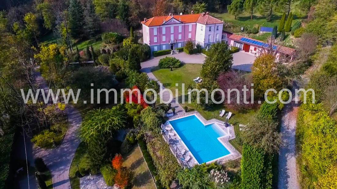 Villa in vendita 10 Stanze da letto a Acqui Terme