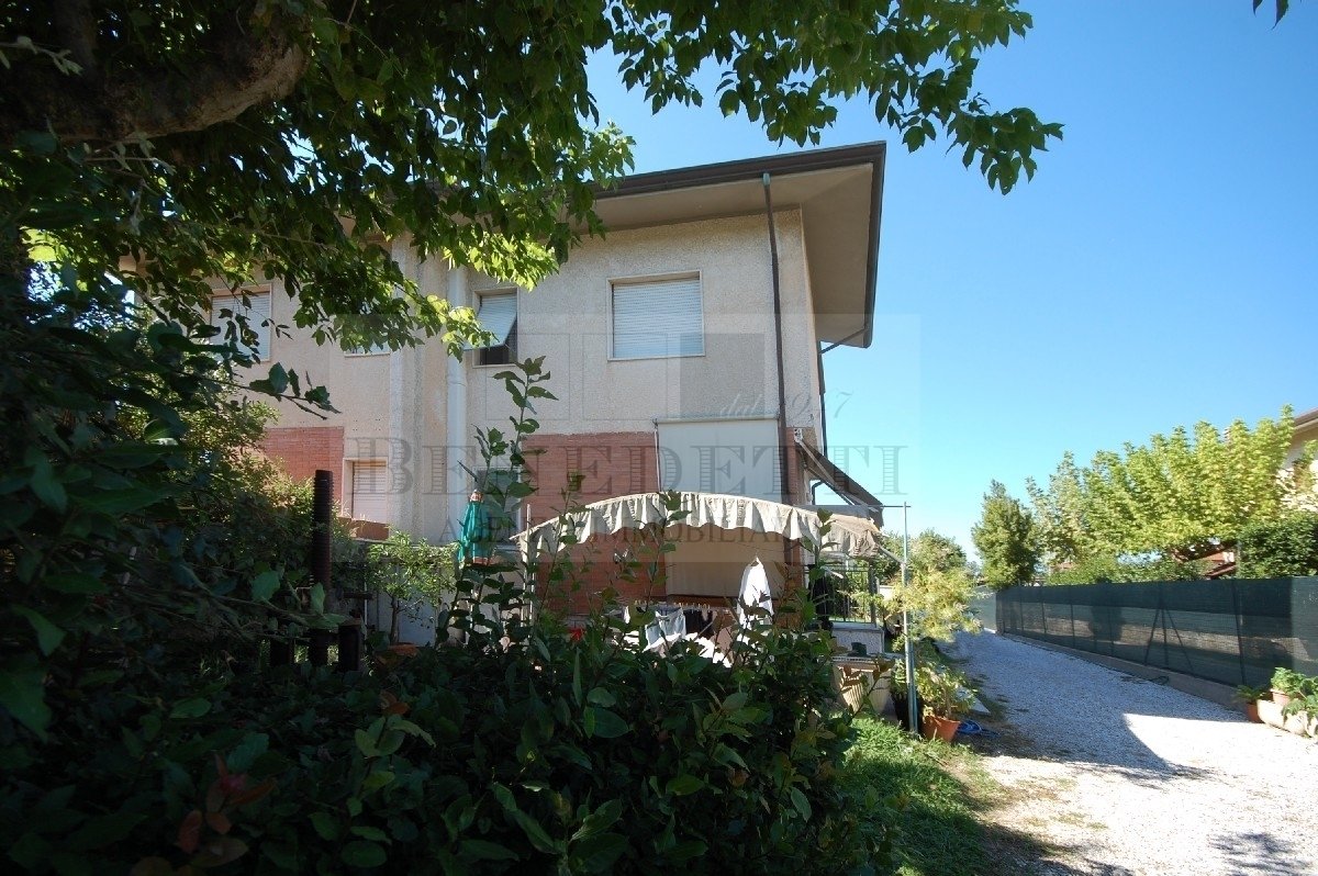 Casa in vendita 3 Stanze da letto a Pietrasanta