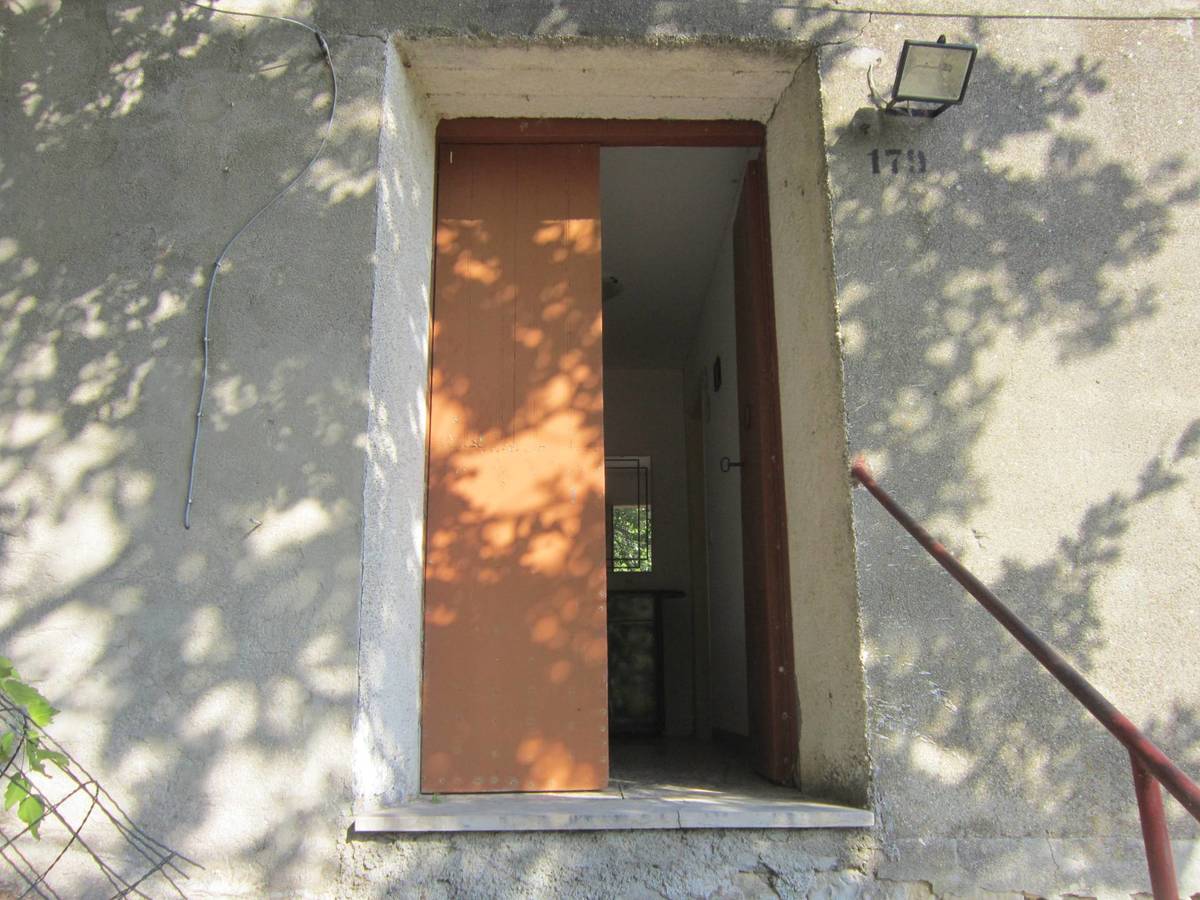 Casa indipendente in vendita 2 Stanze da letto a Schiavi Di Abruzzo