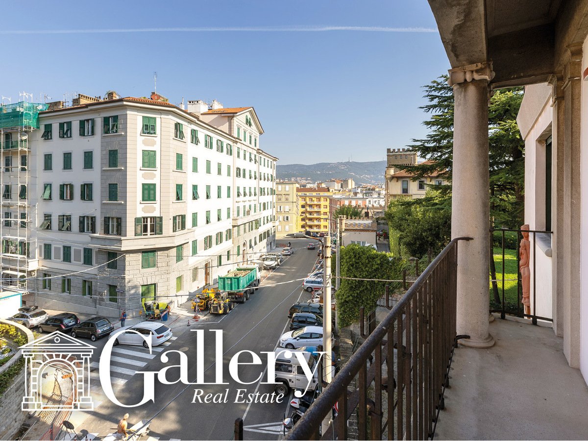 Appartamento in vendita 4 Stanze da letto a Trieste
