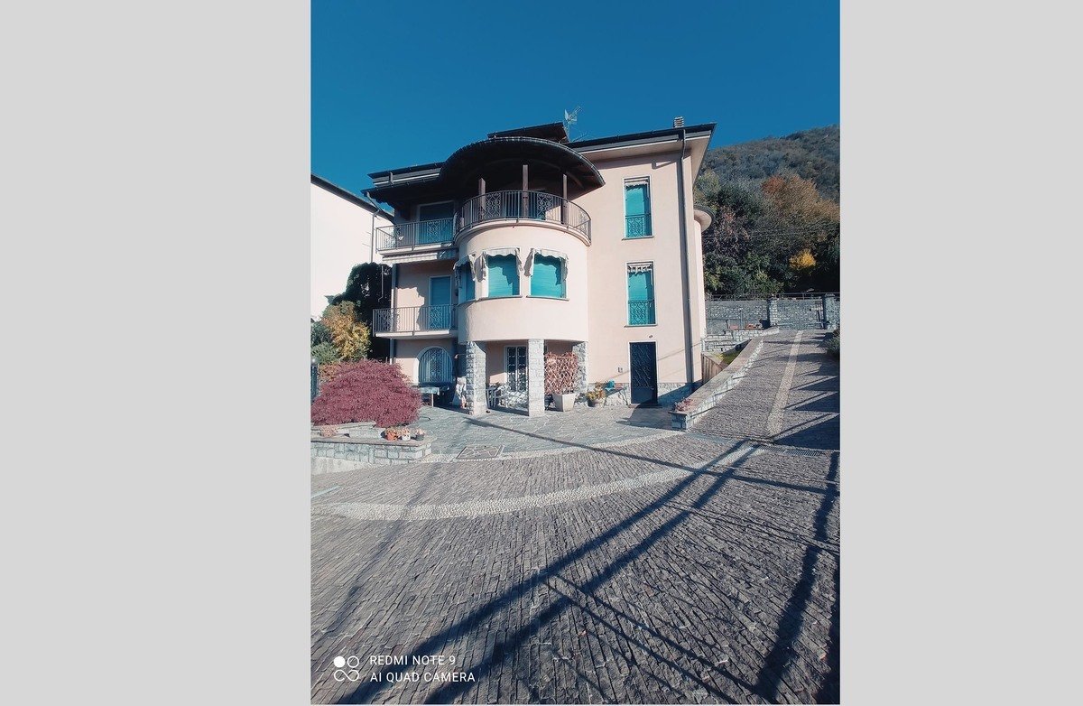 Villa in vendita 5 Stanze da letto a Maslianico