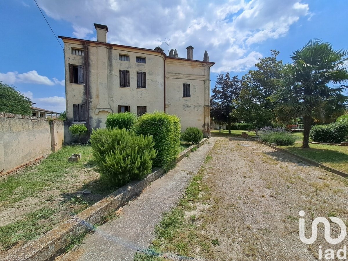 Casa in vendita 4 Stanze da letto a Rovigo