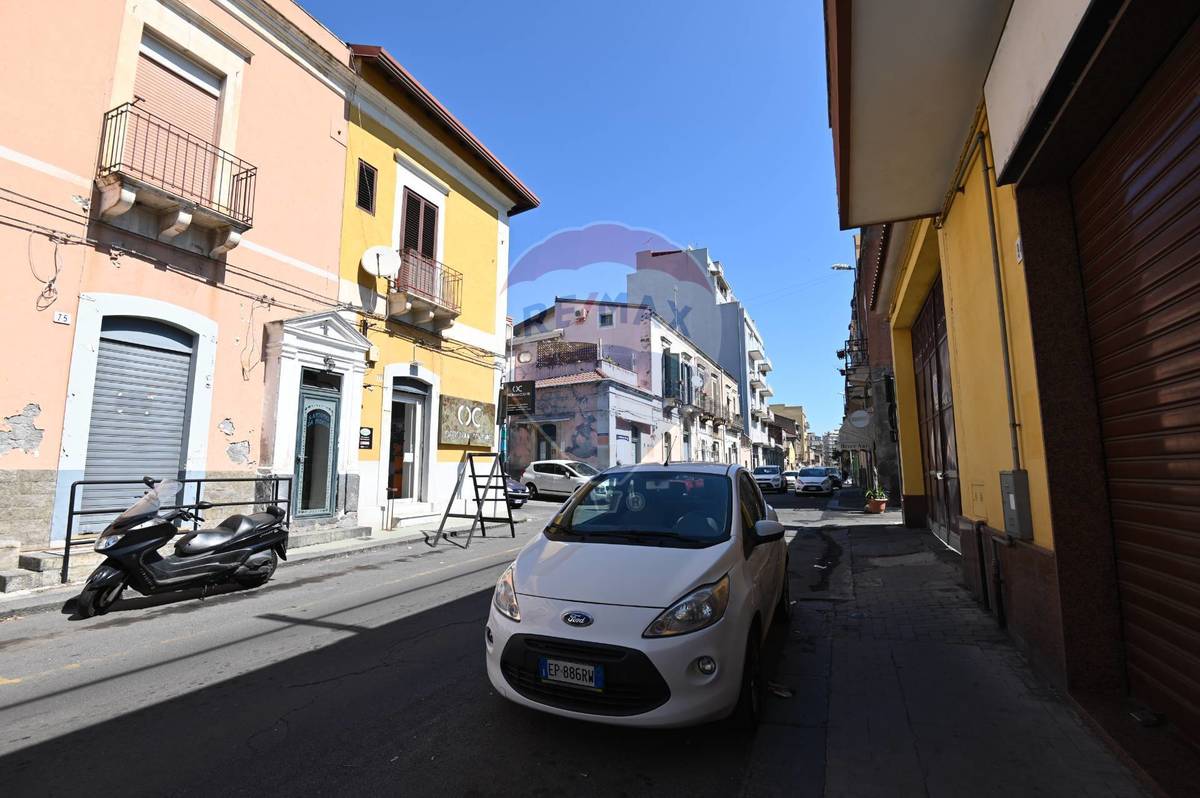 Immobile commerciale in vendita a Catania