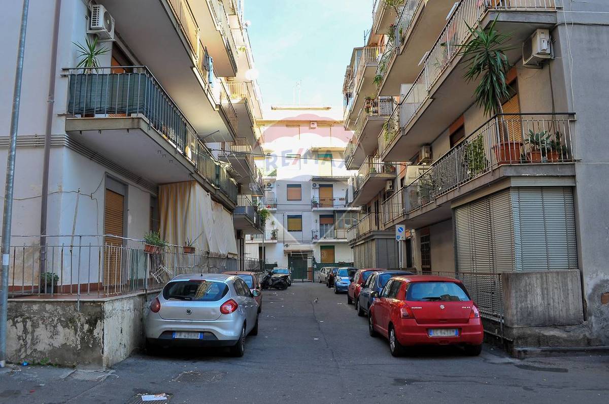 Appartamento in vendita 4 Stanze da letto a Gravina Di Catania