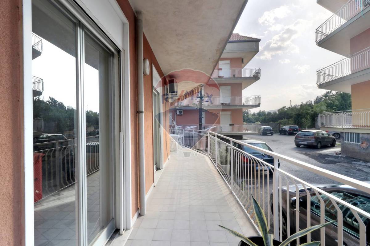 Appartamento in vendita 3 Stanze da letto a Fiumefreddo Di Sicilia