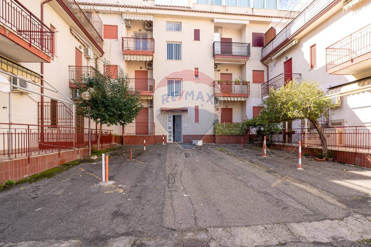 Appartamento in vendita 2 Stanze da letto a Giardini-naxos