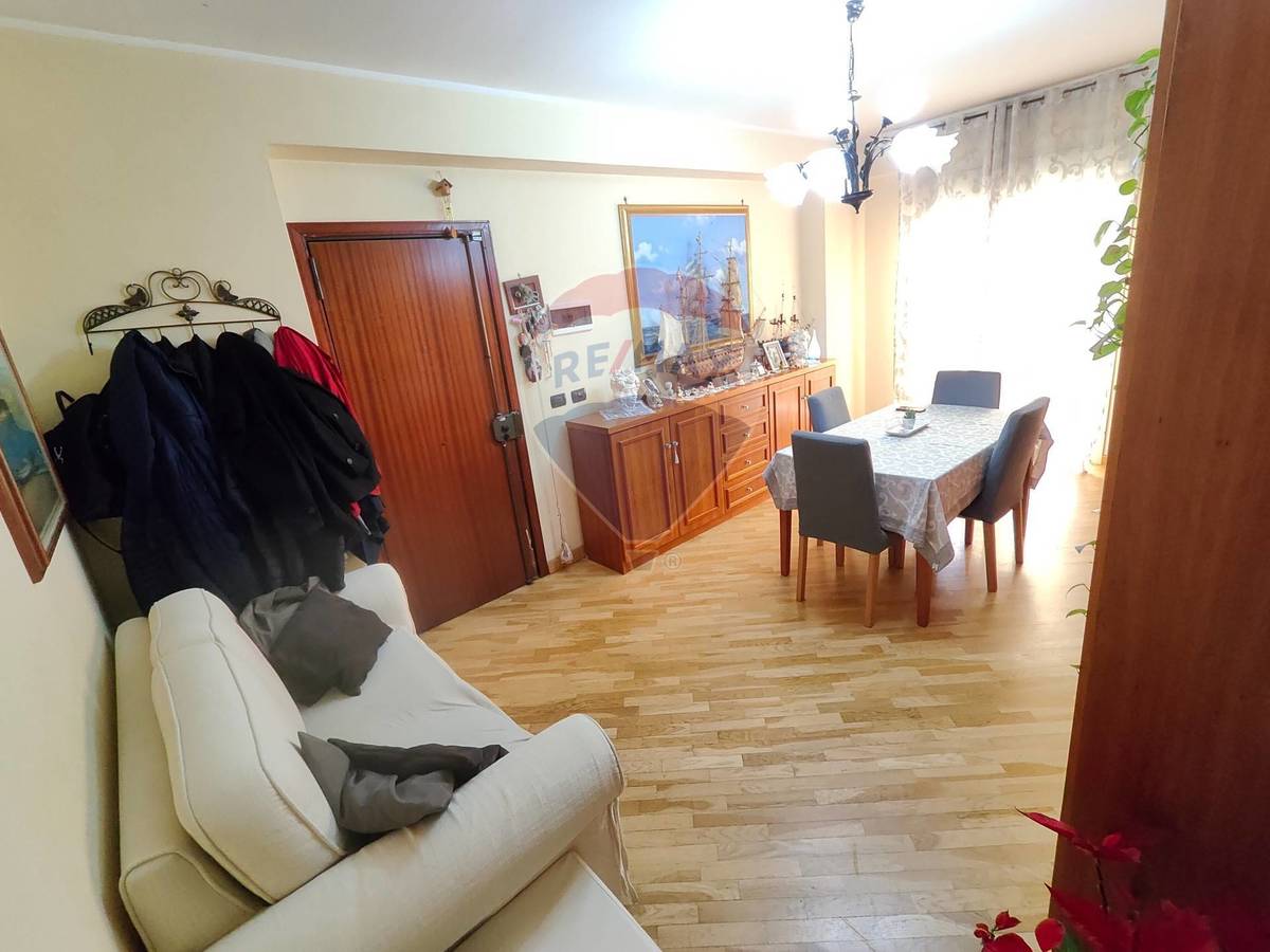 Appartamento in vendita 2 Stanze da letto a Gravina Di Catania