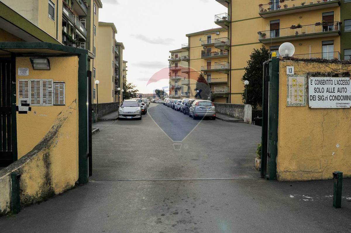 Appartamento in vendita 4 Stanze da letto a Gravina Di Catania