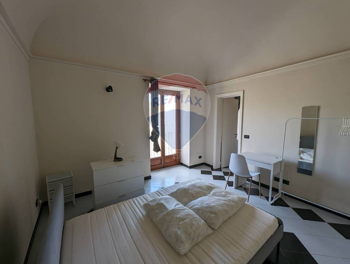 Casa indipendente in vendita 6 Stanze da letto a Ragusa