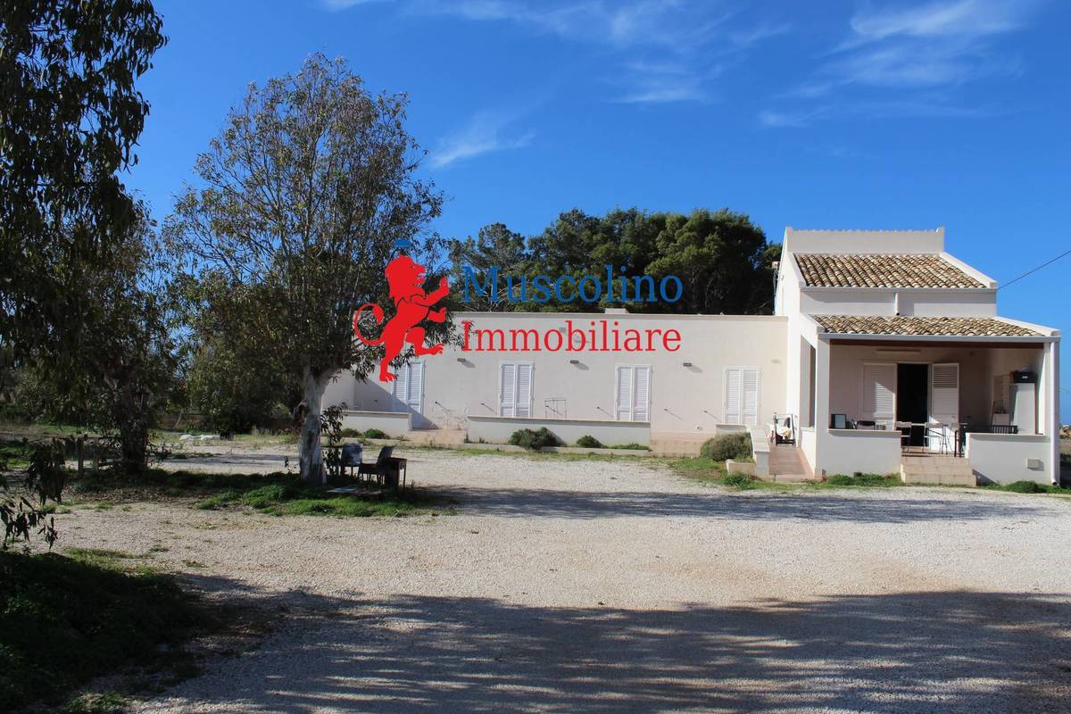 Villa in vendita 5 Stanze da letto a Campobello Di Mazara