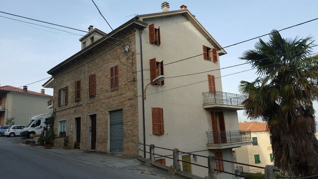 Casa indipendente in vendita 4 Stanze da letto a Grottazzolina