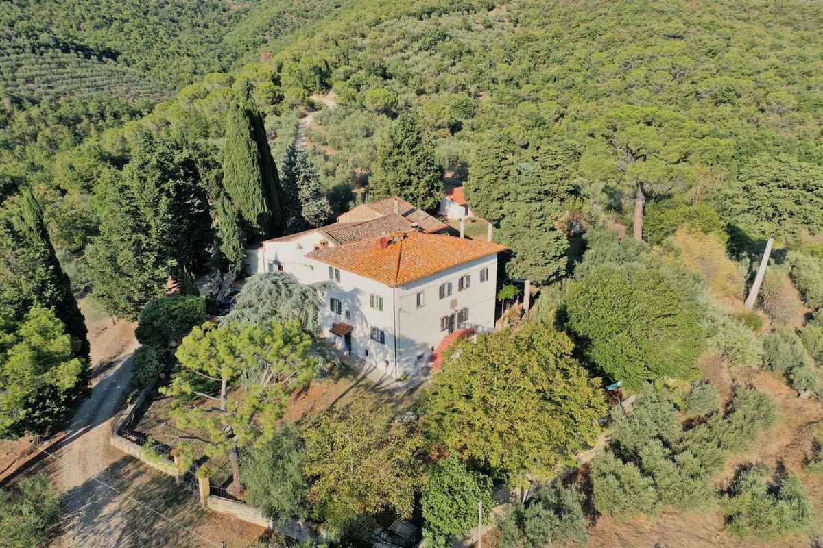 Villa in vendita 9 Stanze da letto a Castiglion Fiorentino