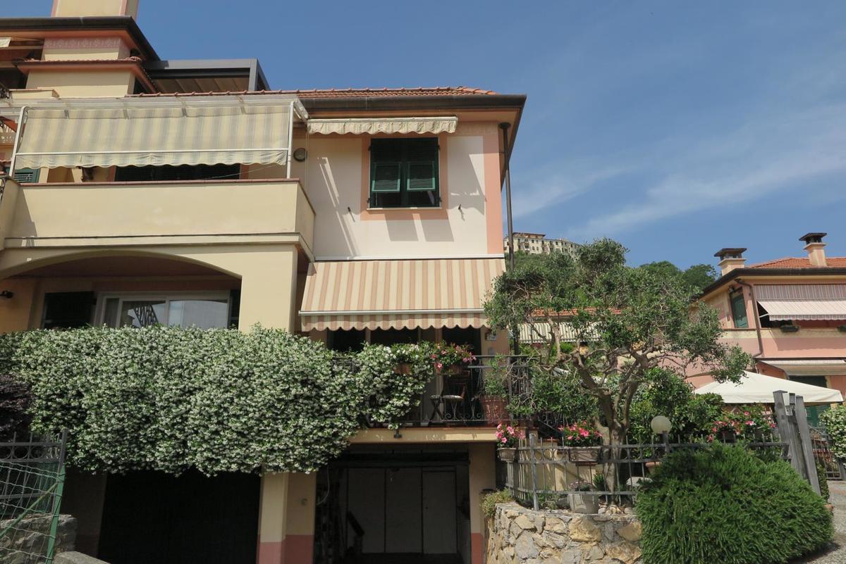Casa semi indipendente in vendita 3 Stanze da letto a La Spezia
