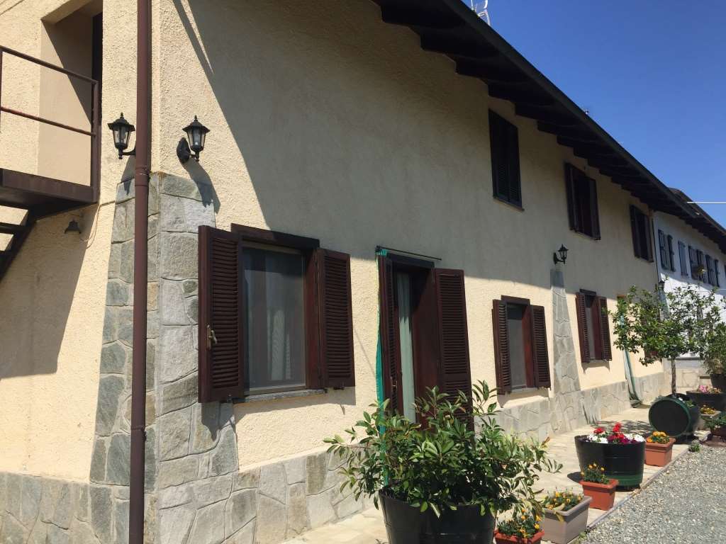Casa in vendita 4 Stanze da letto a Nizza Monferrato
