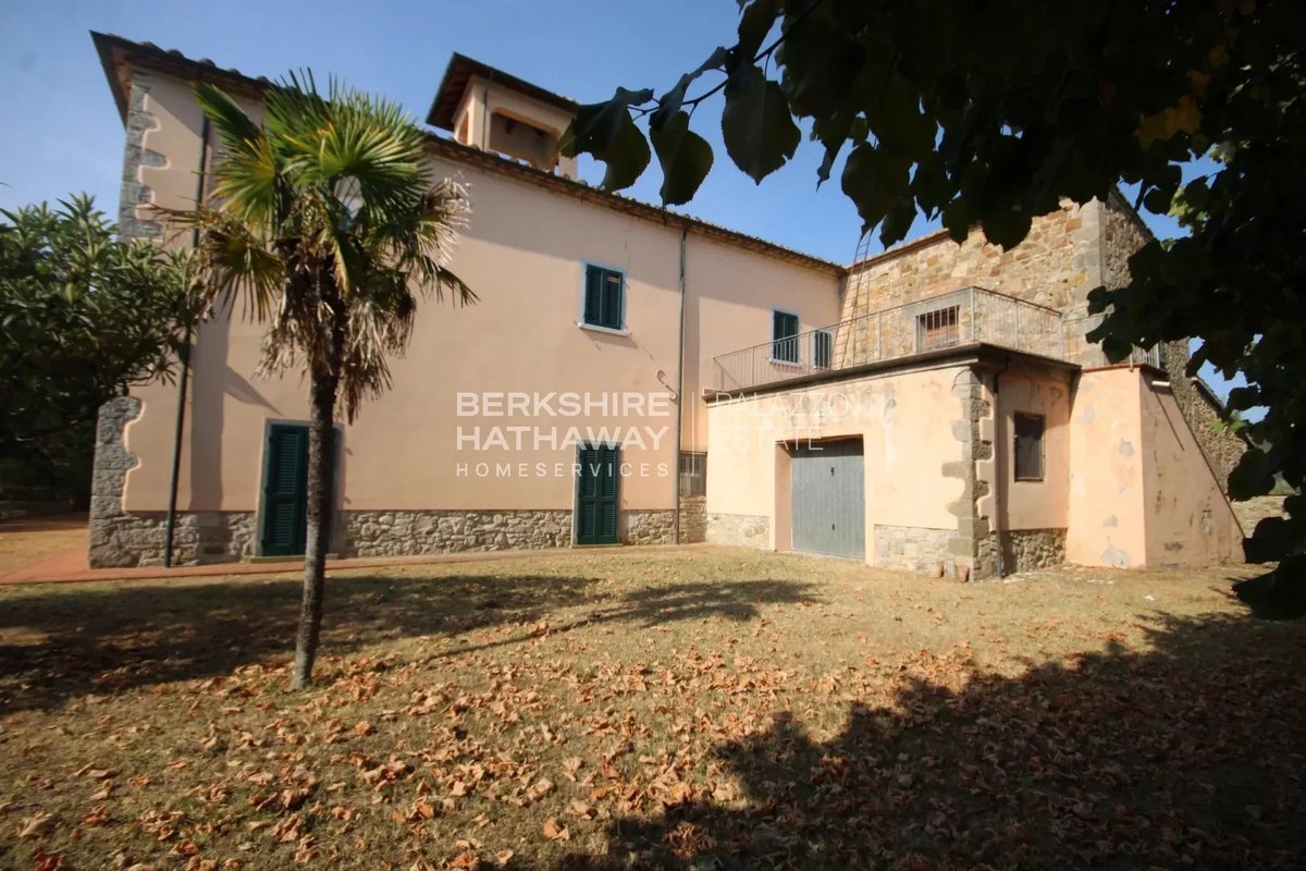 Villa in vendita 7 Stanze da letto a Volterra
