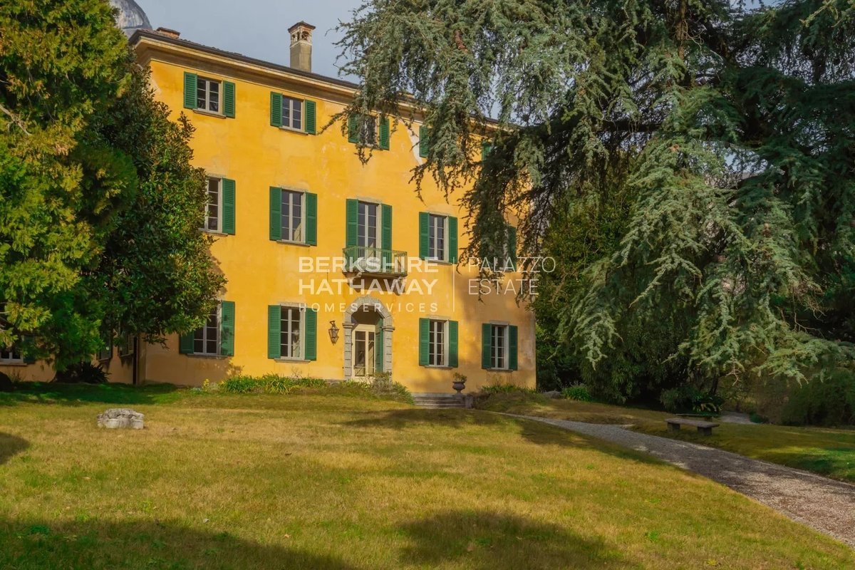 Villa in vendita 10 Stanze da letto a Tremezzina
