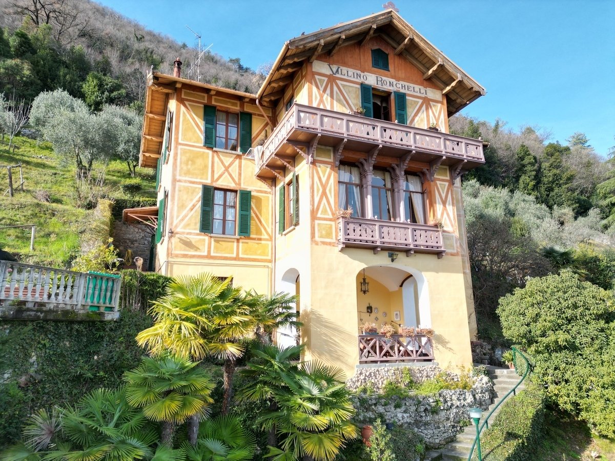 Villa in vendita 3 Stanze da letto a Tavernola Bergamasca