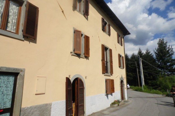 Casa semi indipendente in vendita 3 Stanze da letto a San Romano In Garfagnana