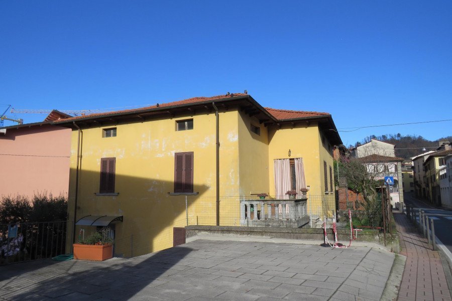 Casa in vendita 5 Stanze da letto a Castelnuovo Di Garfagnana