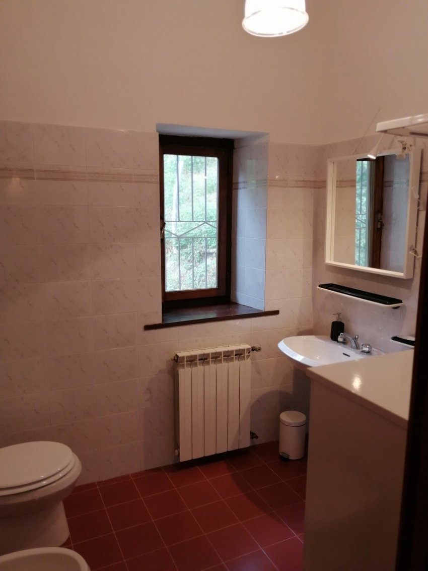Casa indipendente in vendita 5 Stanze da letto a Castiglione Di Garfagnana