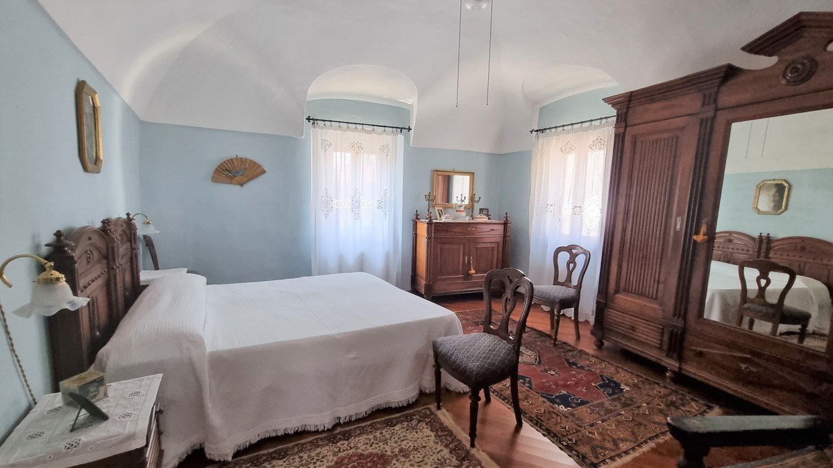 Casa in vendita 8 Stanze da letto a Fubine Monferrato