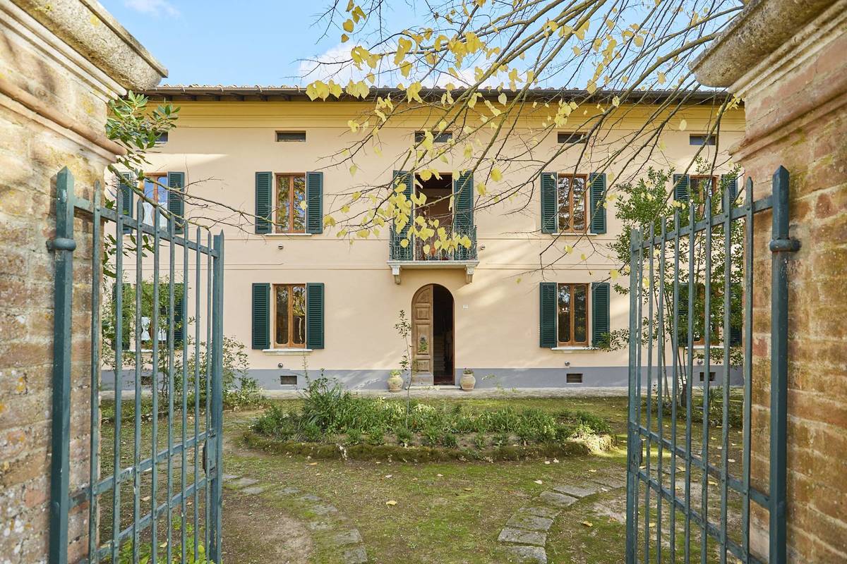 Casa in vendita 9 Stanze da letto a Montepulciano