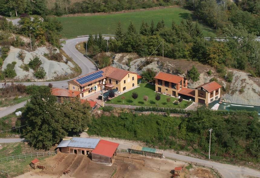 Villa in vendita 6 Stanze da letto a Piana Crixia