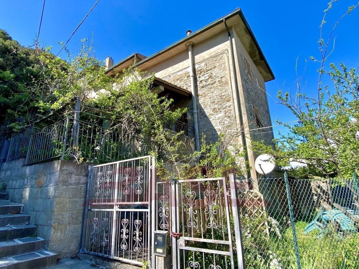 Casa semi indipendente in vendita 2 Stanze da letto a Sassetta