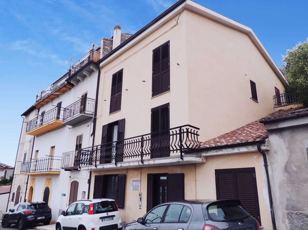 Casa indipendente in vendita 5 Stanze da letto a Castel Del Monte