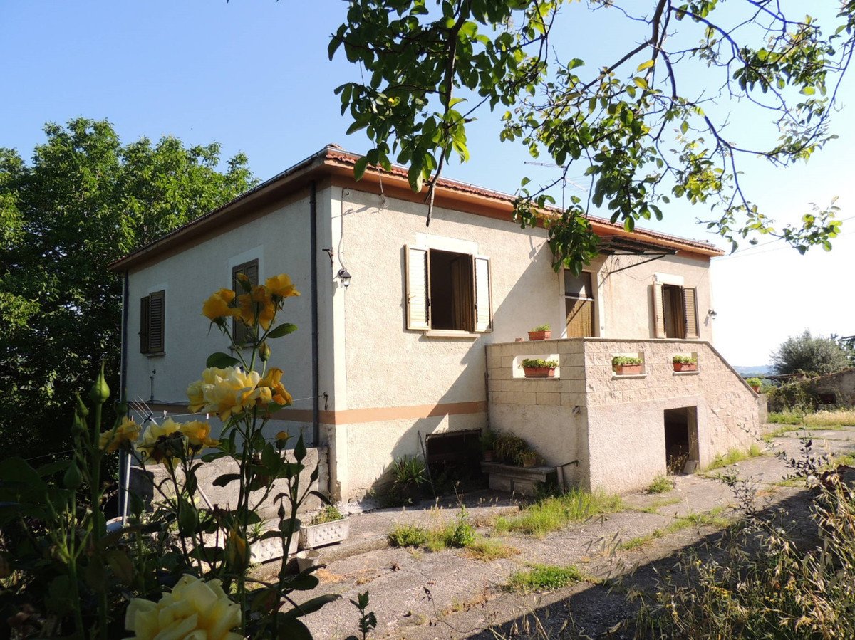 Casa in vendita 3 Stanze da letto a San Valentino In Abruzzo Citeriore