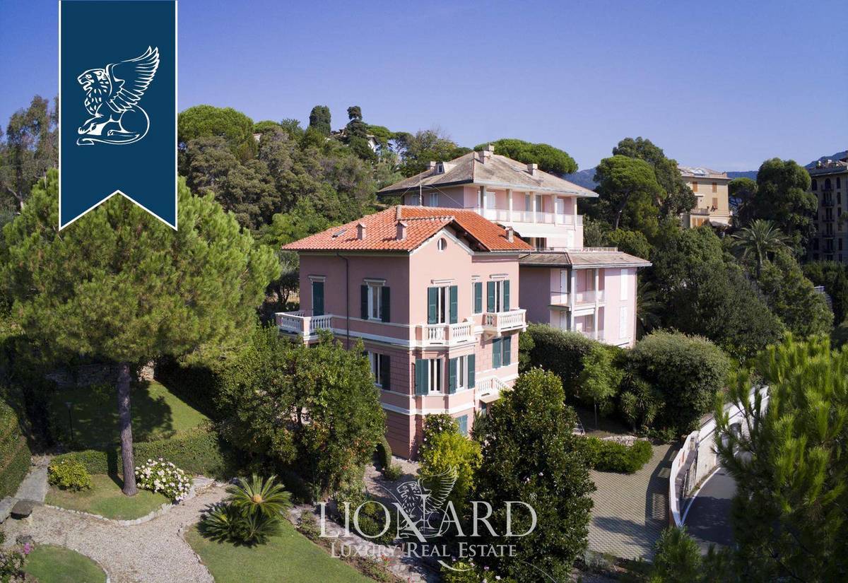Villa in vendita 4 Stanze da letto a Rapallo