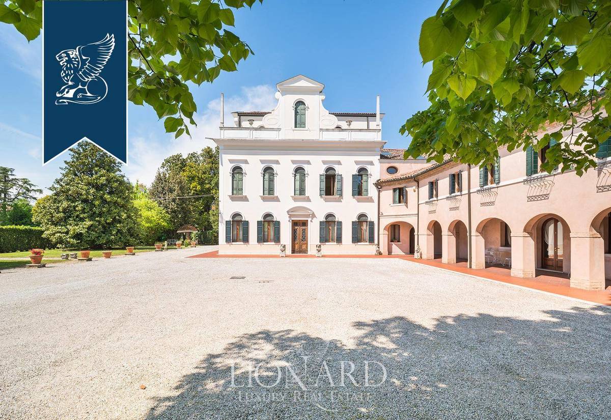 Villa in vendita 15 Stanze da letto a Mogliano Veneto