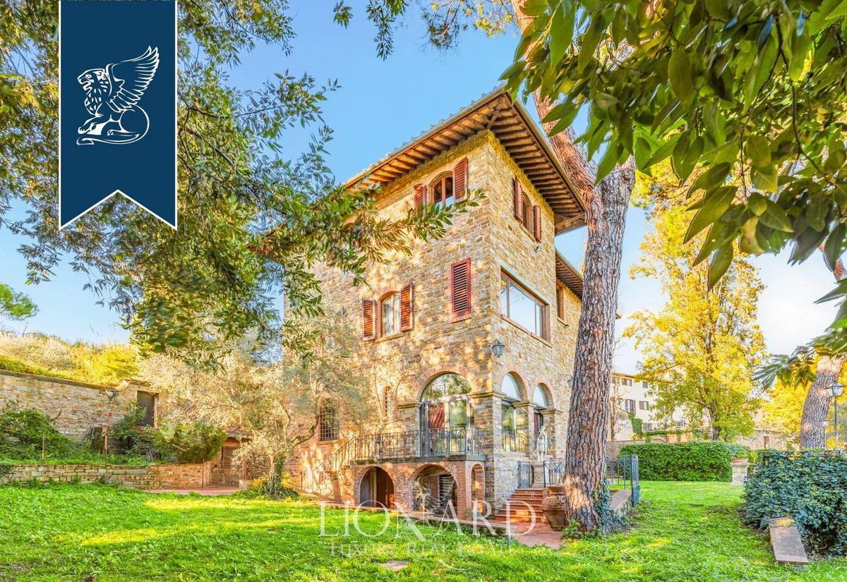 Villa in vendita 4 Stanze da letto a Firenze