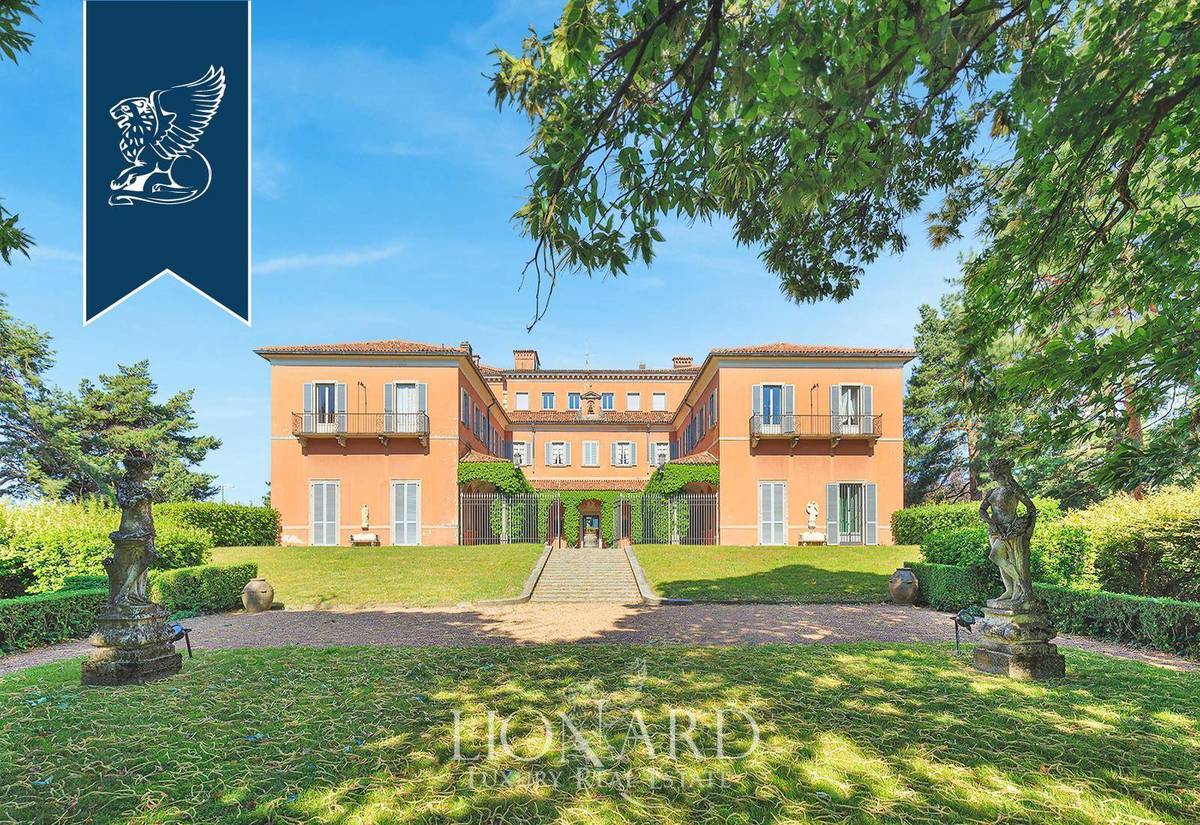 Villa in vendita 20 Stanze da letto a Varese