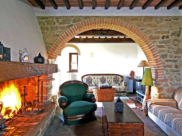 Casa in vendita 5 Stanze da letto a Civitella In Val Di Chiana