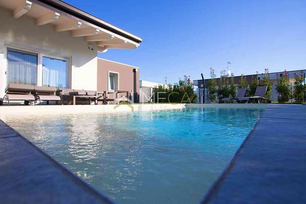 Villa in vendita 3 Stanze da letto a Polpenazze Del Garda