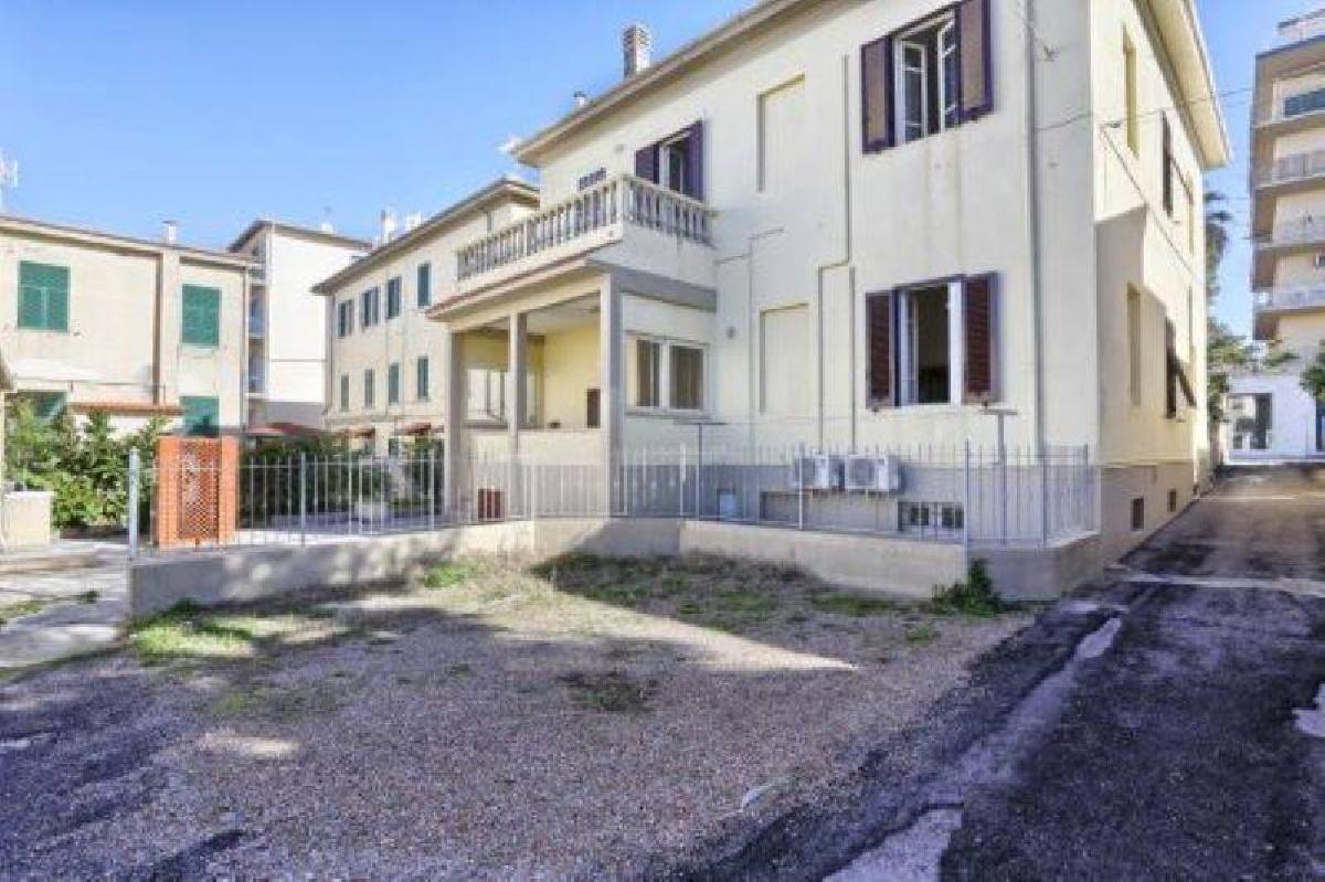 Villa for sale in San Vincenzo [625602] | Gate-away®