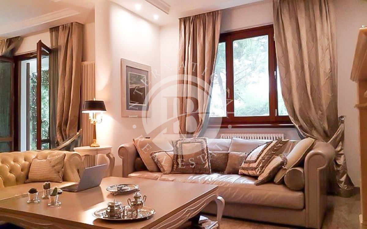 Villa in vendita 4 Stanze da letto a Urbino
